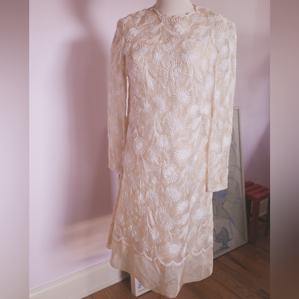 1960s vintage cream scalloped embroidered floral dress